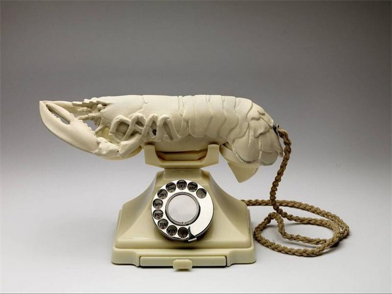 © Salvador Dalí, Fundación Gala-Salvador Dalí, Witte lustopwekkende telefoon, 1936, c/o Pictoright Amsterdam 2018